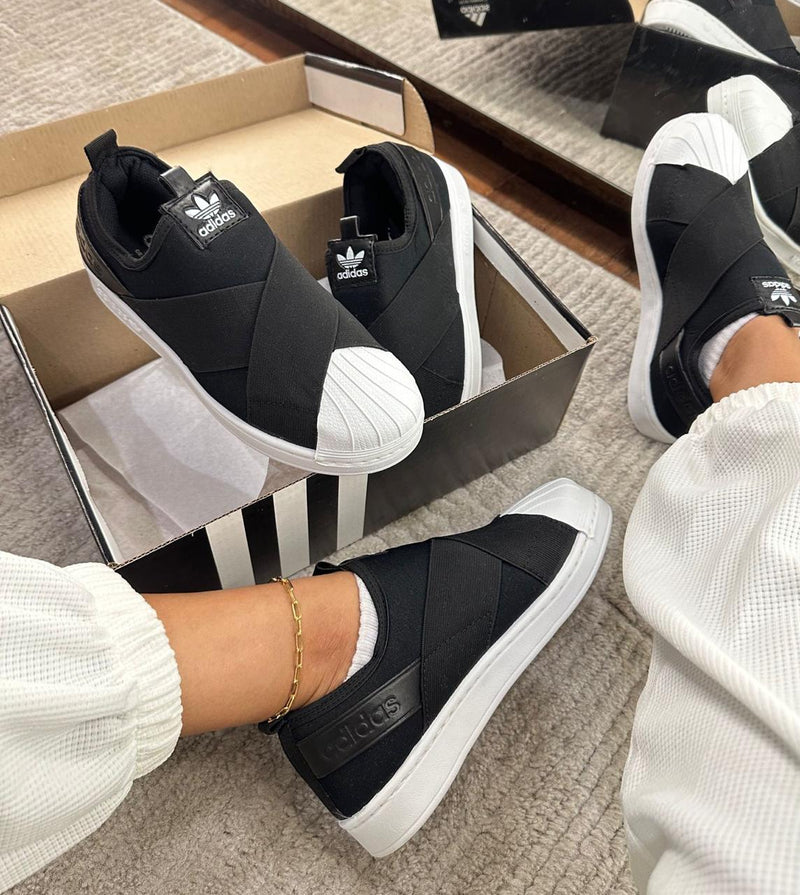 Adidas Slip On Preto e Branco